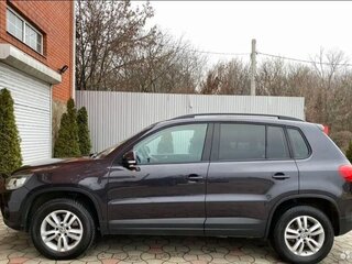 2015 Volkswagen Tiguan I Рестайлинг, серый, 1650000 рублей, вид 2