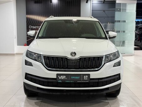 2018 Skoda Kodiaq I, белый, 2115000 рублей, вид 2