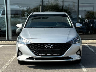 2020 Hyundai Solaris II Рестайлинг, серебристый, 1465000 рублей, вид 2