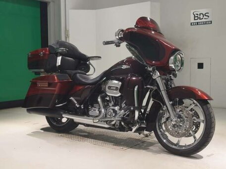 2012 Harley-Davidson CVO Street Glide Limited, пурпурный, 1500000 рублей, вид 3