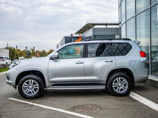 2010 Toyota Land Cruiser Prado 150 Series, серебристый, 2398000 рублей, вид 4
