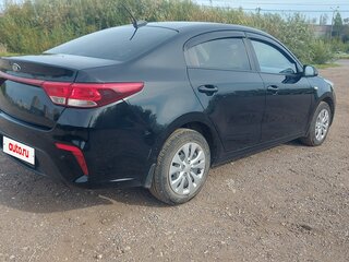 2017 Kia Rio IV, чёрный, 1190000 рублей, вид 3