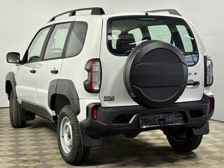 2026 Lada (ВАЗ) Niva Travel I Рестайлинг, белый, 1523000 рублей, вид 3