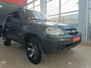 2011 Chevrolet Niva I Рестайлинг, зелёный, 419000 рублей, вид 2