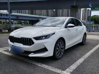 2022 Kia K3 II (China Market), белый, 1170000 рублей, вид 1