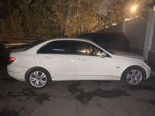 2008 Mercedes-Benz C-Класс 230 III (W204), белый, 890000 рублей, вид 1