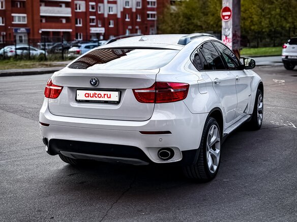 2010 BMW X6 40d I (E71), белый, 1750000 рублей - вид 6