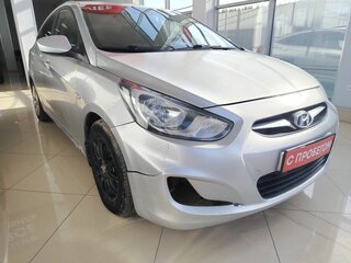 2013 Hyundai Solaris I, серебристый, 625000 рублей, вид 3