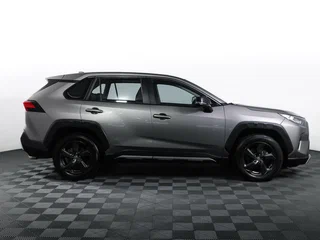 2022 Toyota RAV4 V (XA50), серый, 2789000 рублей, вид 4