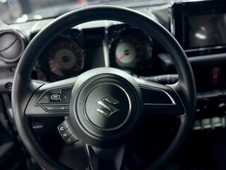 2023 Suzuki Jimny Sierra IV, серый, 2800000 рублей, вид 5
