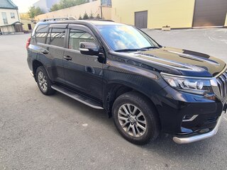 2018 Toyota Land Cruiser Prado 150 Series Рестайлинг 2, чёрный, 5100000 рублей, вид 2