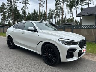 2022 BMW X6 40i III (G06), белый, 6990000 рублей, вид 2