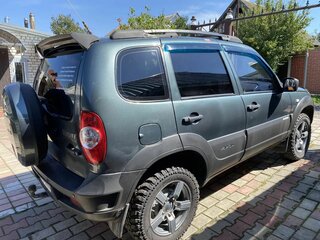 2012 Chevrolet Niva I Рестайлинг, зелёный, 655000 рублей, вид 2