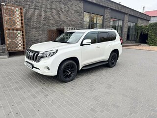 2010 Toyota Land Cruiser Prado 150 Series, белый, 2550000 рублей, вид 2