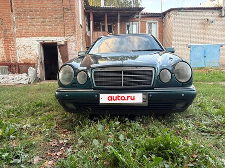 1998 Mercedes-Benz E-Класс 320 II (W210, S210), зелёный, 790000 рублей, вид 5