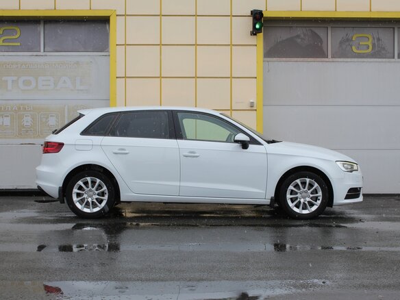 2014 Audi A3 III (8V), белый, 1095000 рублей - вид 6
