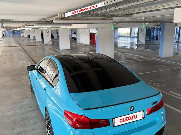 2019 BMW M5 Competition VI (F90), голубой, 9700000 рублей - вид 17
