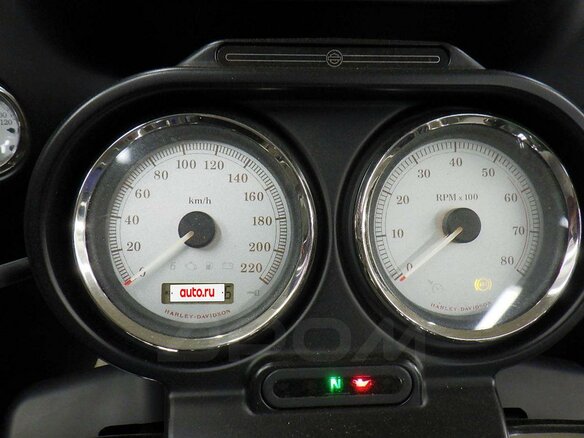 2009 Harley-Davidson Road Glide, серый, 1050000 рублей - вид 18