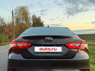 2018 Toyota Camry VIII (XV70), коричневый, 2450000 рублей, вид 3