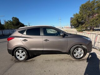 2013 Hyundai ix35 I, коричневый, 1250000 рублей, вид 2