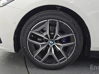 2026 BMW 5 серии 523d VIII (G60/G61/G68), белый, 7200000 рублей, вид 5