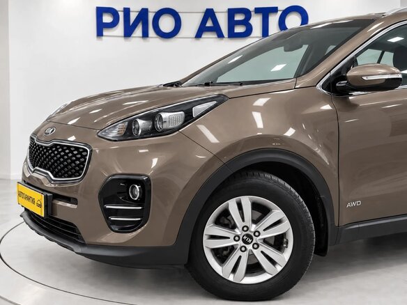 2017 Kia Sportage IV, коричневый, 2199999 рублей - вид 1