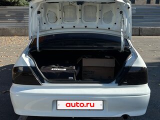 2001 Mitsubishi Lancer Cedia IX, белый, 550000 рублей, вид 4