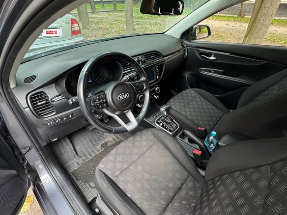 2018 Kia Rio X-Line IV, серый, 1600000 рублей - вид 5