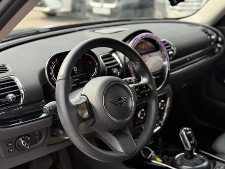 2023 Mini Clubman Cooper II Рестайлинг, чёрный, 2190000 рублей, вид 4