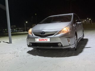 2013 Toyota Prius Alpha I (ZVW40/41), серый, 1280000 рублей, вид 2