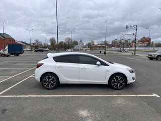 2010 Opel Astra J, белый, 750000 рублей, вид 3