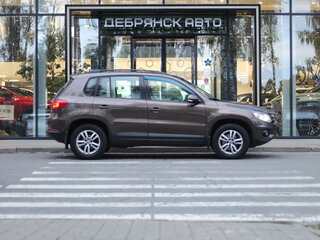 2016 Volkswagen Tiguan I Рестайлинг, коричневый, 1690000 рублей, вид 3