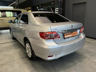 2011 Toyota Corolla X (E140, E150) Рестайлинг, серый, 699000 рублей, вид 4