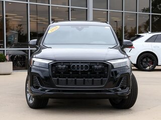 2026 Audi Q7 45 TFSI II (4M) Рестайлинг 2, чёрный, 8612139 рублей, вид 4