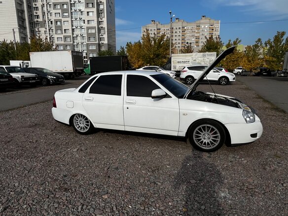 2010 Lada (ВАЗ) Priora I, белый, 400000 рублей - вид 10