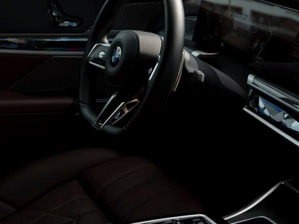 2024 BMW 7 серии 740d xDrive VII (G70), чёрный, 12500000 рублей - вид 15
