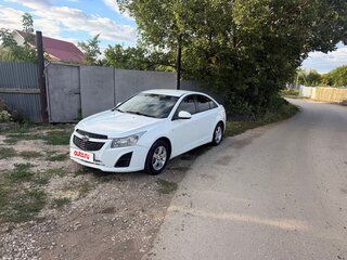 2013 Chevrolet Cruze I Рестайлинг, белый, 650000 рублей, вид 2