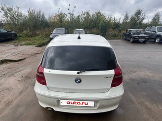 2010 BMW 1 серии 116i I (E81/E82/E87/E88) Рестайлинг, белый, 625000 рублей, вид 2