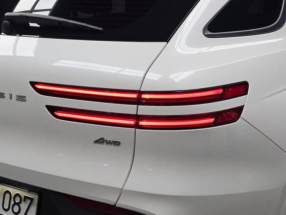 2025 Genesis GV70 I Рестайлинг, белый, 7476000 рублей - вид 6