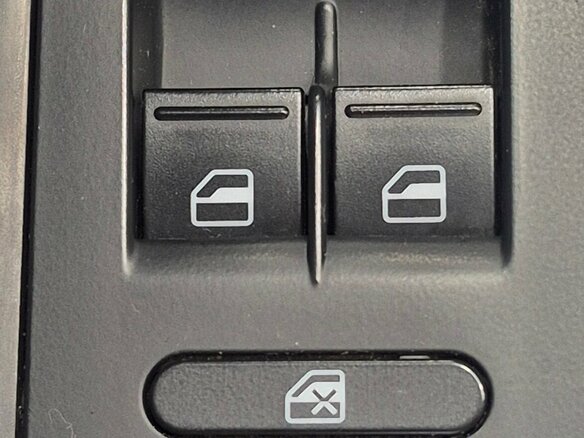 2010 Volkswagen Jetta V, чёрный, 699000 рублей - вид 18