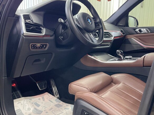 2020 BMW X5 40i IV (G05/G18), чёрный, 8550000 рублей - вид 7