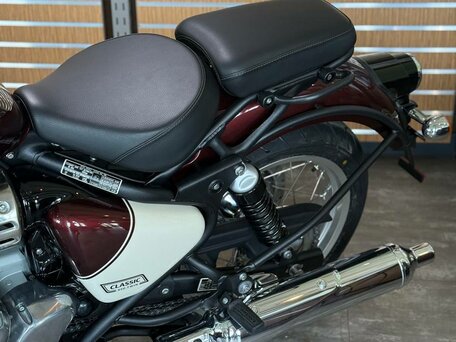 2026 Royal Enfield Classic 650, пурпурный, 703000 рублей, вид 4