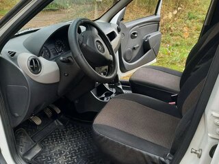 2011 Renault Sandero I, белый, 400000 рублей, вид 5