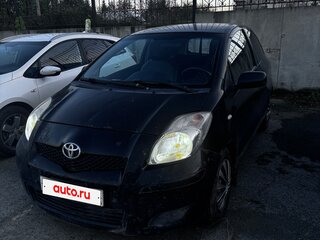 2008 Toyota Yaris II, чёрный, 350000 рублей, вид 1