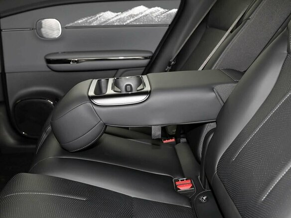2026 GAC Trumpchi S7 I Рестайлинг, чёрный, 5300000 рублей - вид 27