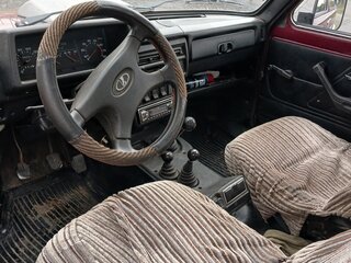2000 Lada (ВАЗ) 2121 (4x4) I Рестайлинг, пурпурный, 210000 рублей, вид 3
