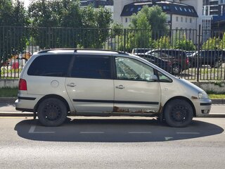 2002 Volkswagen Sharan I Рестайлинг, серый, 320000 рублей, вид 3