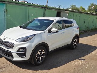 2020 Kia Sportage IV Рестайлинг, белый, 2220000 рублей, вид 3