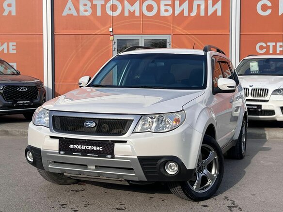 2012 Subaru Forester III Рестайлинг, белый, 1094000 рублей