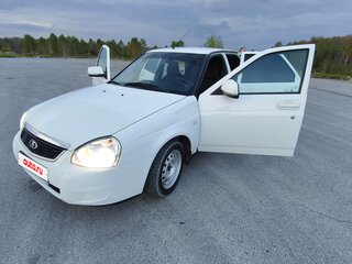 2015 Lada (ВАЗ) Priora I Рестайлинг, белый, 750000 рублей, вид 1